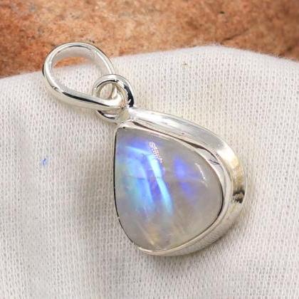 Gorgeous Moonstone Pendant,solid 925 Sterling..