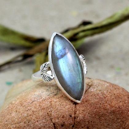 Labradorite Ring, Gemstone Ring, Wedding Ring, 925..