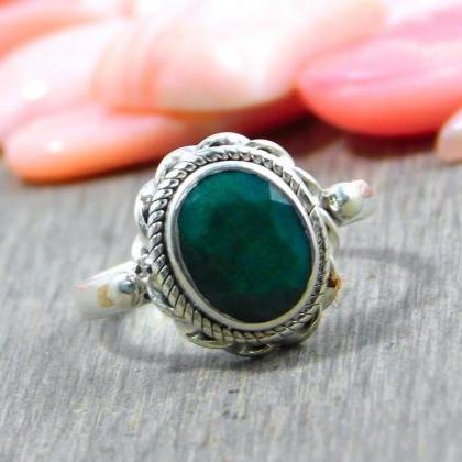 Emerald Ring,solid 925 Sterling Silver Gemstone..