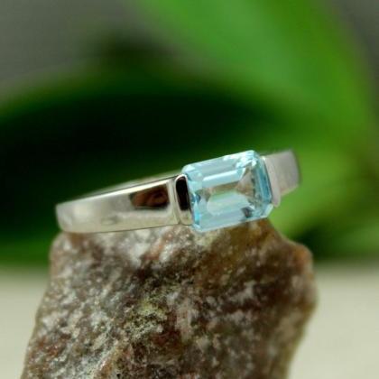 Solitaire Blue Topaz Ring,natural Gemstone 925..