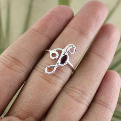 Lovely Musical Note Ring,925 Sterling Silver..