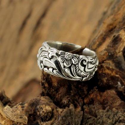Exquisite Silver Ring,solid 925 Sterling Silver..