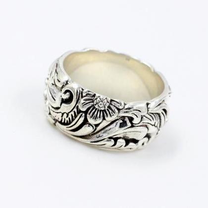Exquisite Silver Ring,solid 925 Sterling Silver..