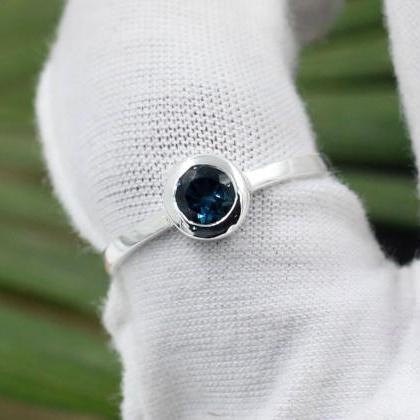 Classic London Blue Topaz Ring,solid 925 Sterling..