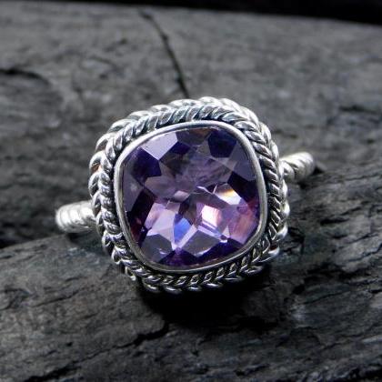 Blue Topaz Solitaire Ring,amethyst Sparkling..