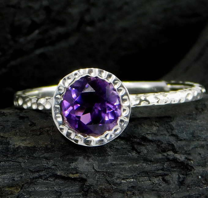 Solitaire Ring,royal Purple Promise Ring,valentine Present,925 Sterling Silver Jewelry,hammer Ring Band,natural Amethyst Jewelry