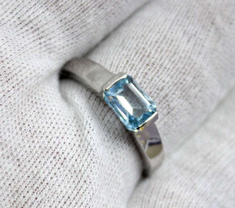 Solitaire Blue Topaz Ring,natural Gemstone 925 Sterling Silver Handmade Jewelry,proposal Ring,anniversary Ring,mom's Birthday Present